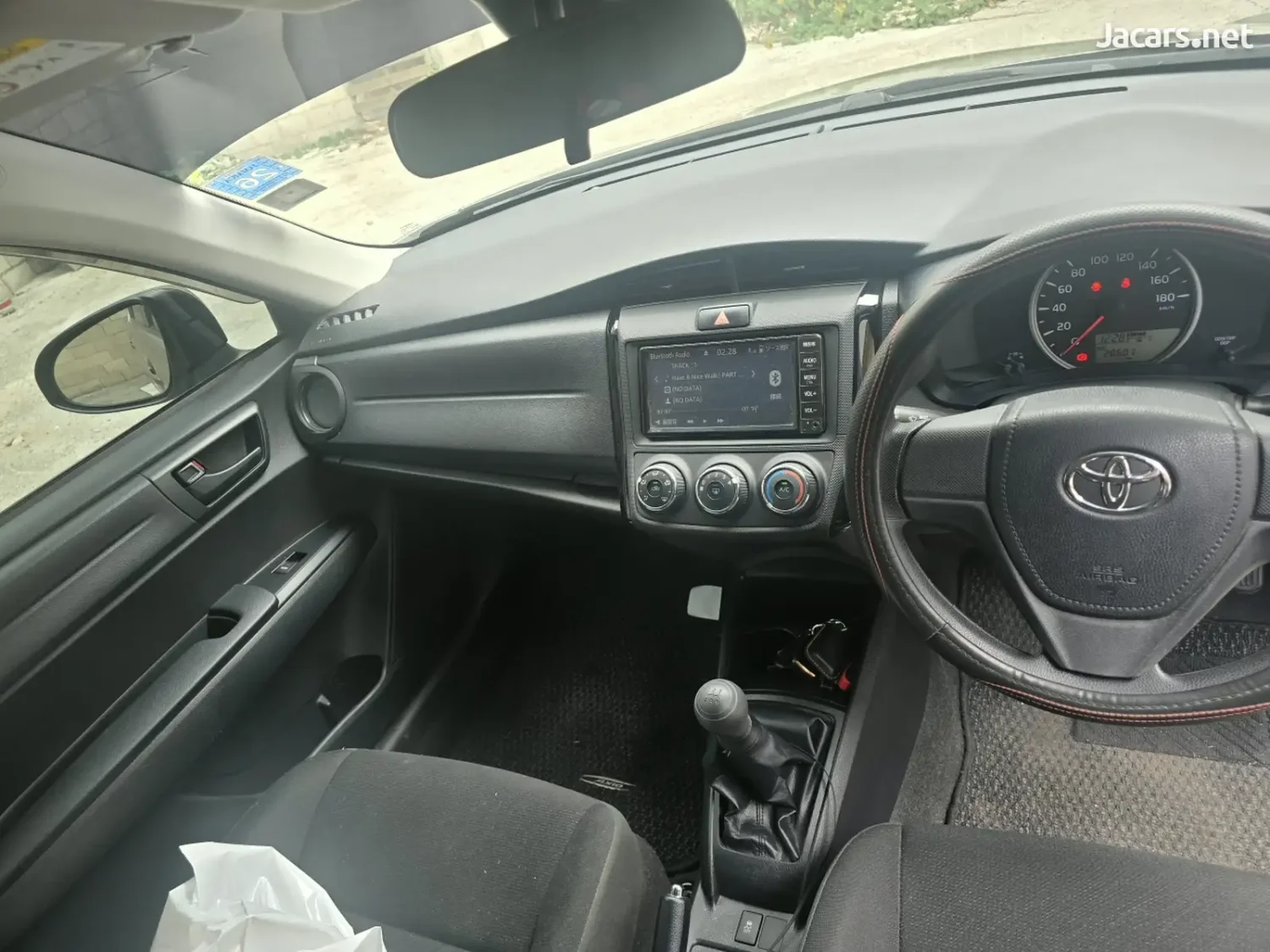 toyota-axio-15l-2020-big-4