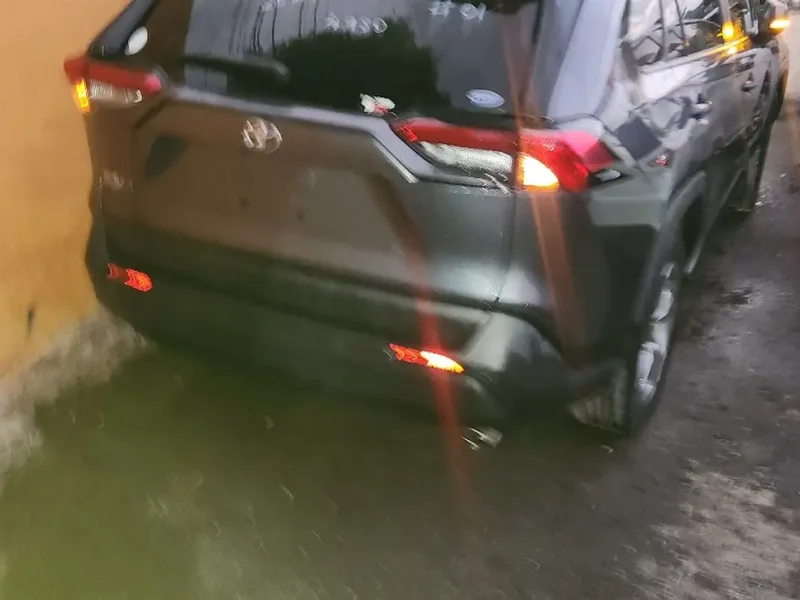 toyota-rav4-17l-2021-small-2