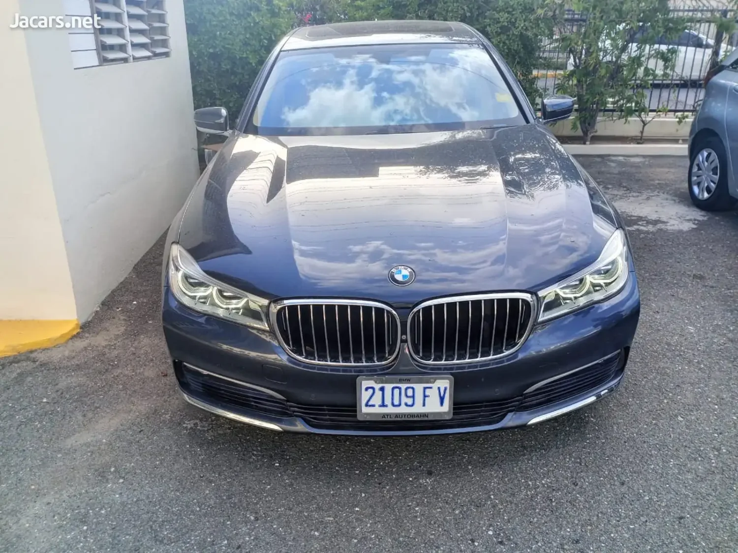bmw-7-series-740li-30l-2016-big-0
